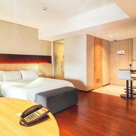 Ra Premiere Simatupang Appartement Jakarta Buitenkant foto