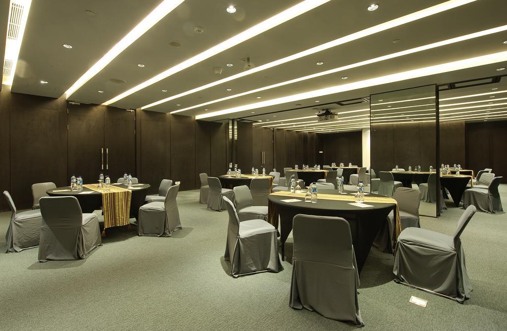 Ra Premiere Simatupang Appartement Jakarta Buitenkant foto