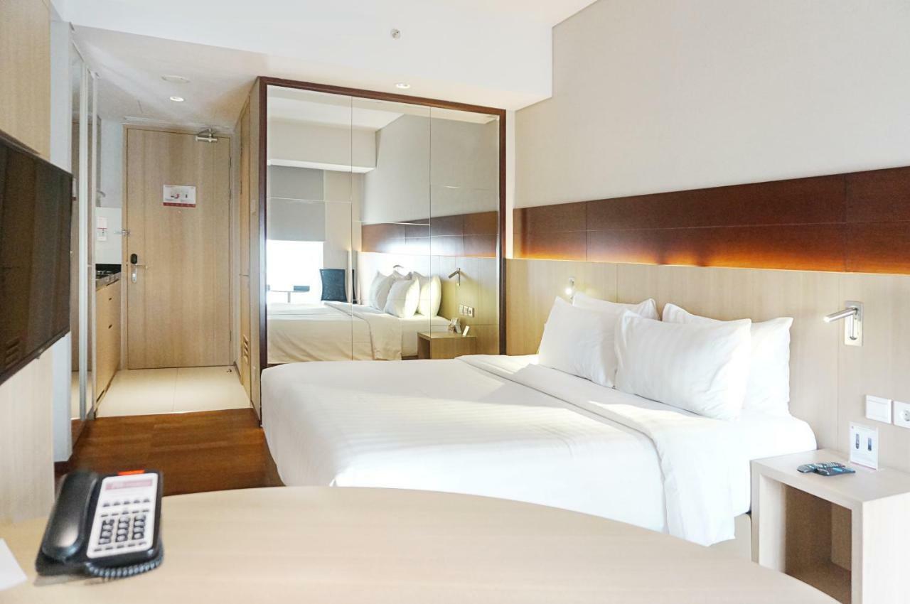 Ra Premiere Simatupang Appartement Jakarta Buitenkant foto